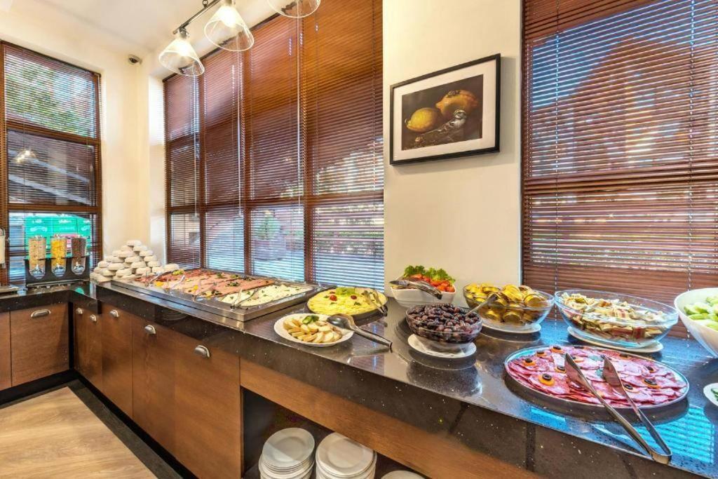 Luxury Apartment In Belvedere Club Hotel Бансько Екстер'єр фото