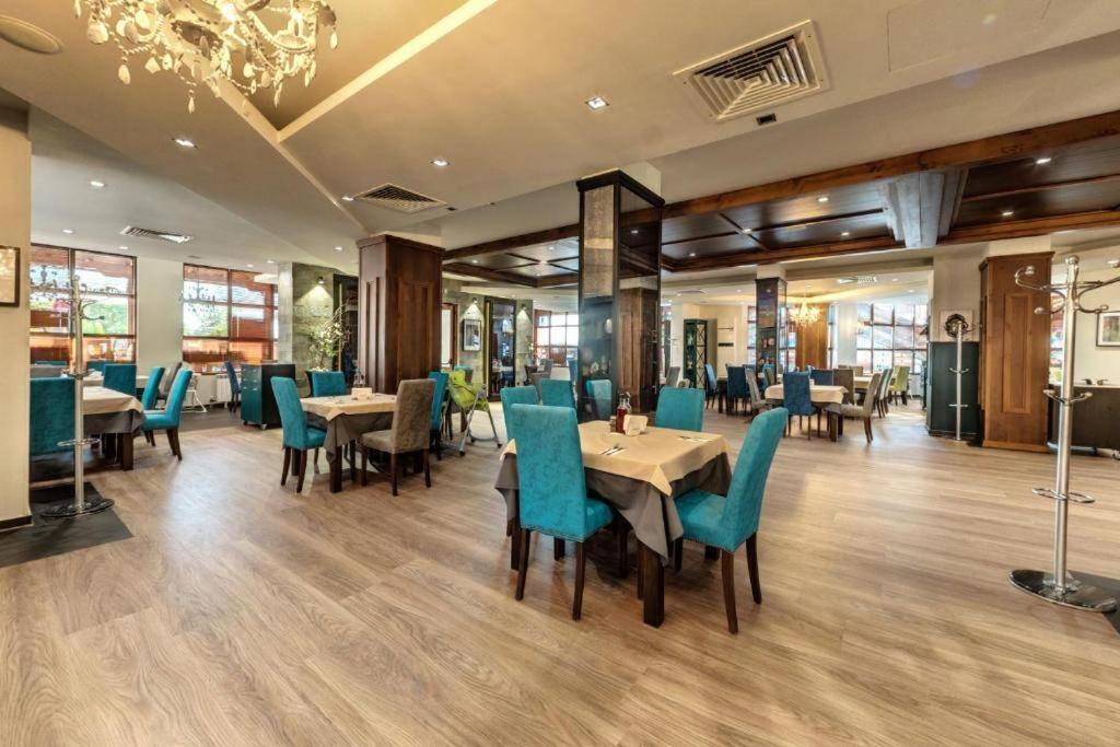 Luxury Apartment In Belvedere Club Hotel Бансько Екстер'єр фото